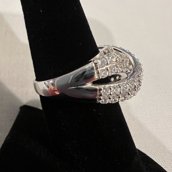 Victoria Wieck 2.89 Absolute Triple Overlay Pavé bridge band ring. - Picture 4 of 8